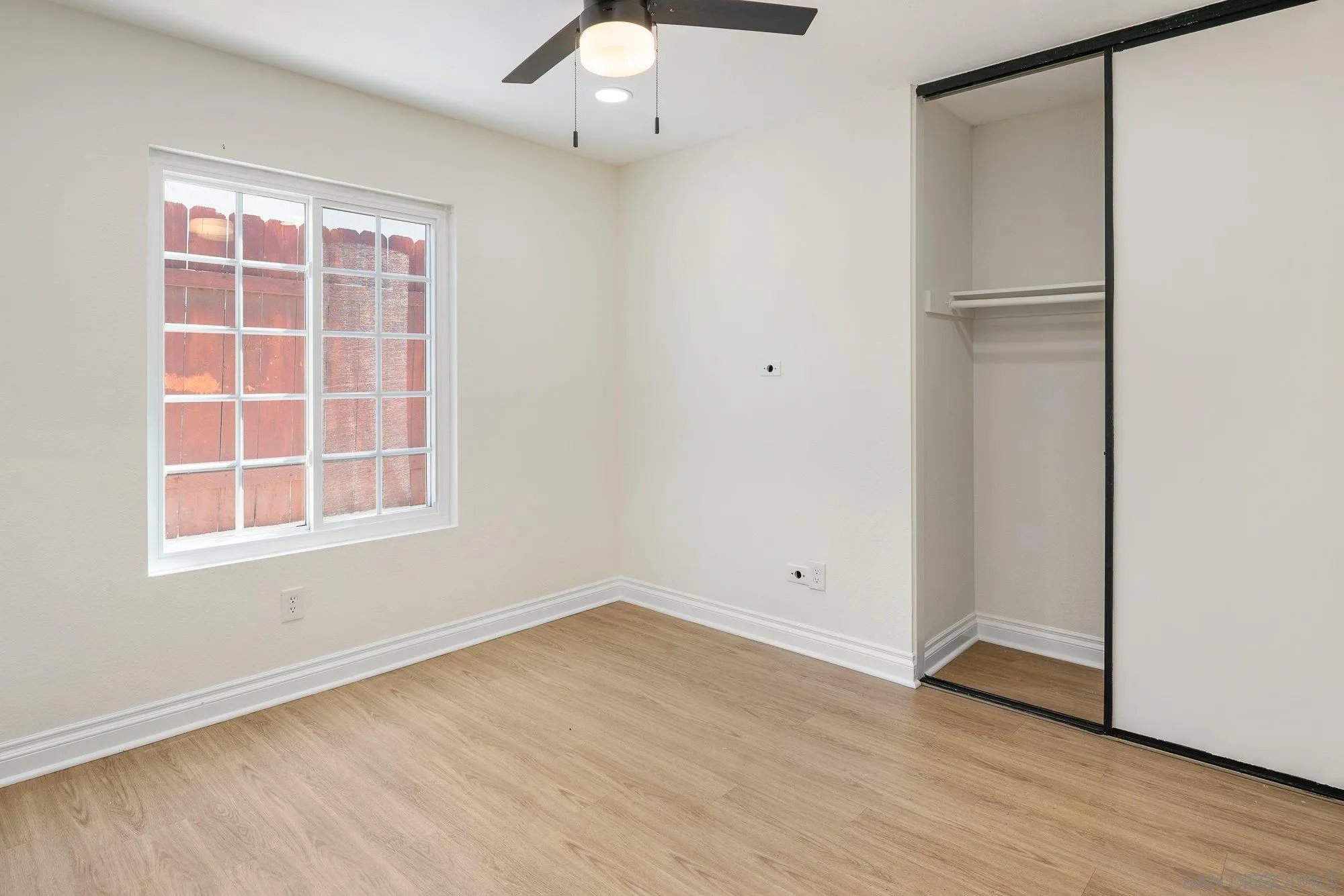 https://cdn.realtyfeed.com/cdn/127/260016602/a86f16294e5917eb6b631de05448b7a7.webp