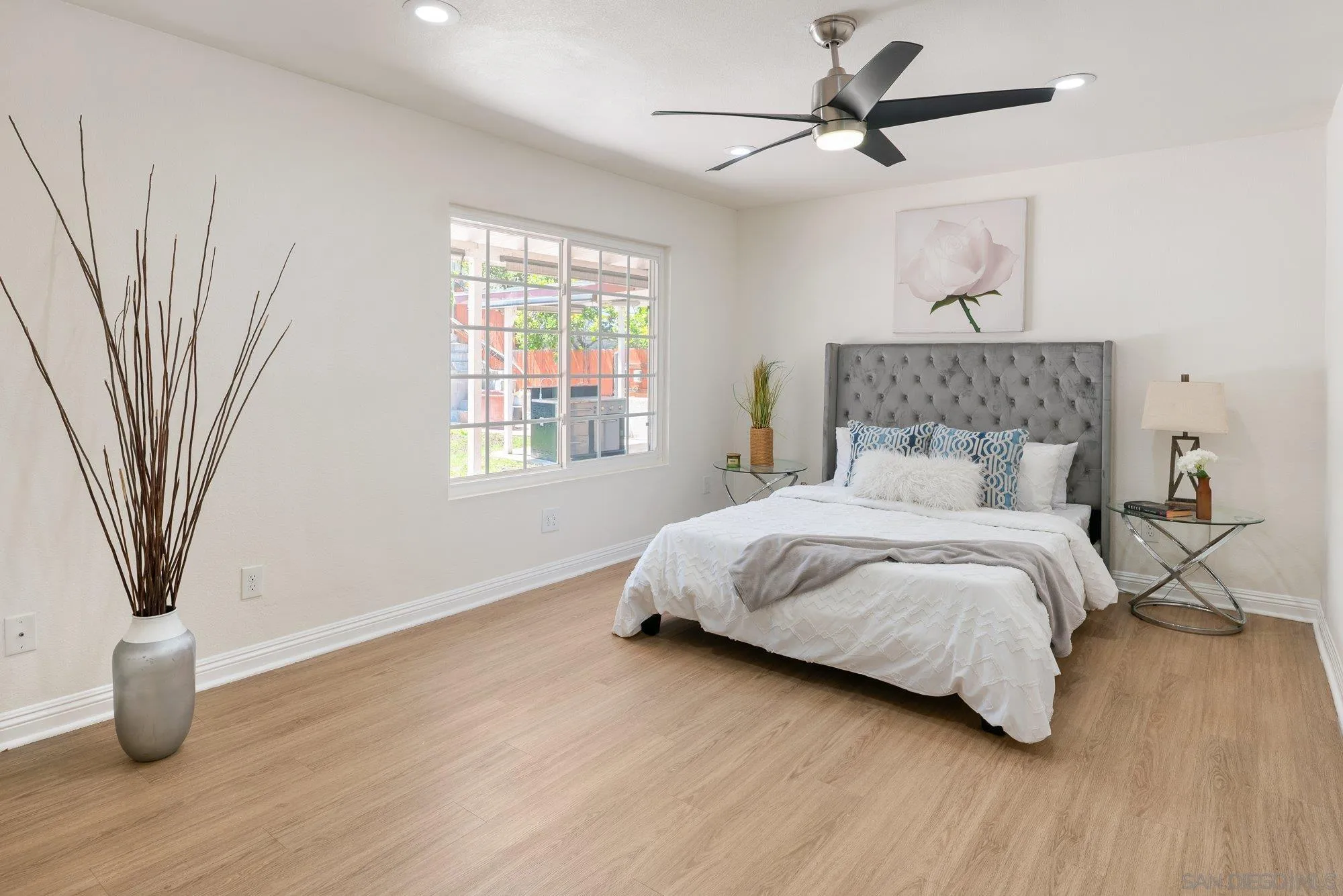 https://cdn.realtyfeed.com/cdn/127/260016602/e37acde904bd7834106c5d4496b60035.webp