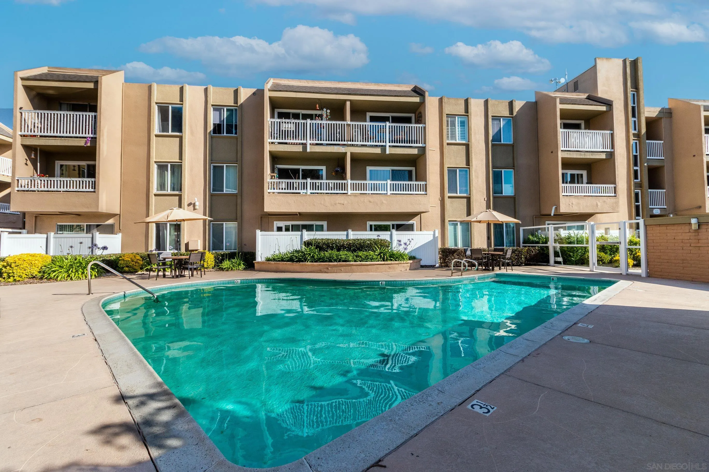 3030 Suncrest Dr Unit 801, San Diego, CA 92116 - Main photo, San Diego, CA