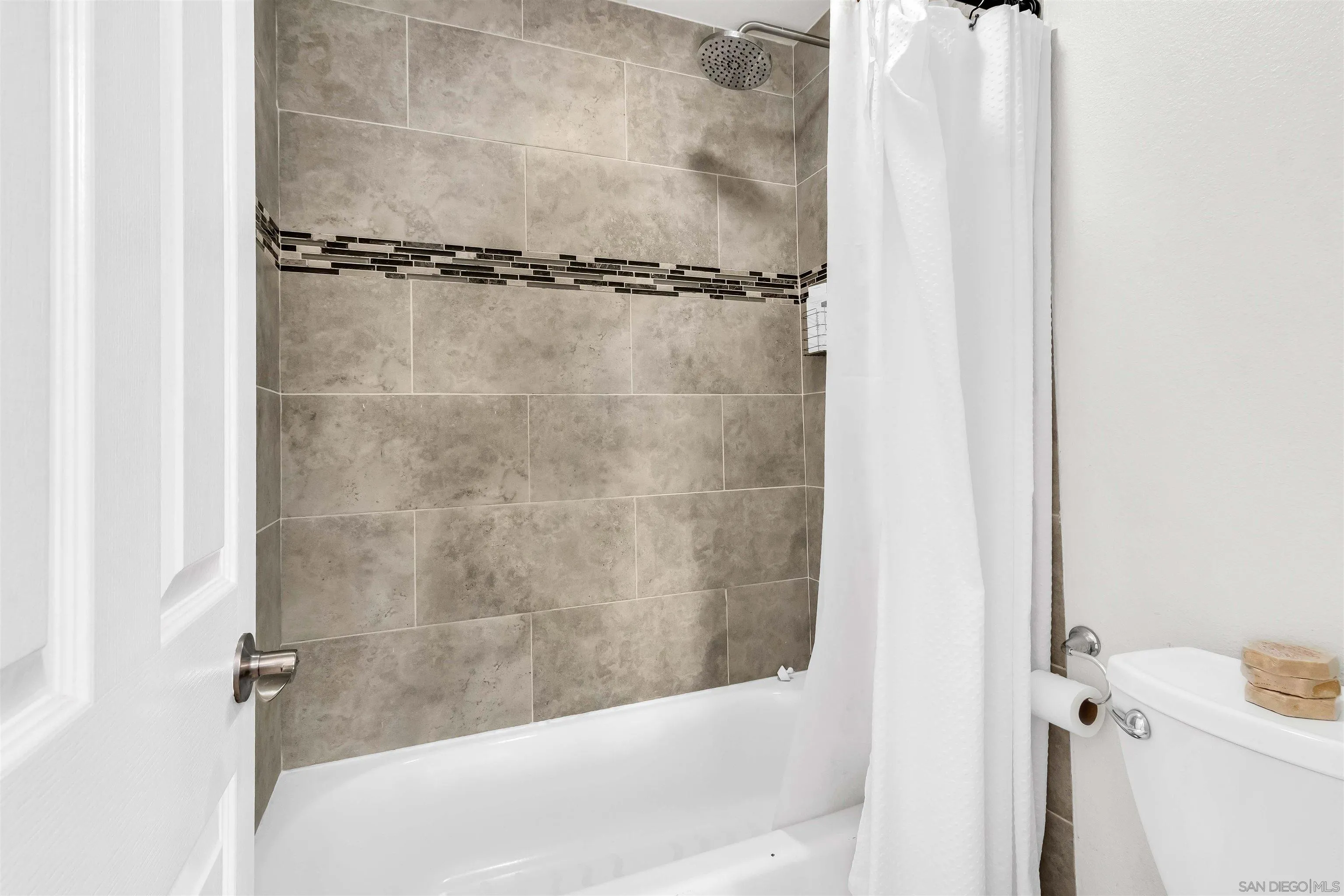 Photo #13: 260016606 Listing: Photo #13