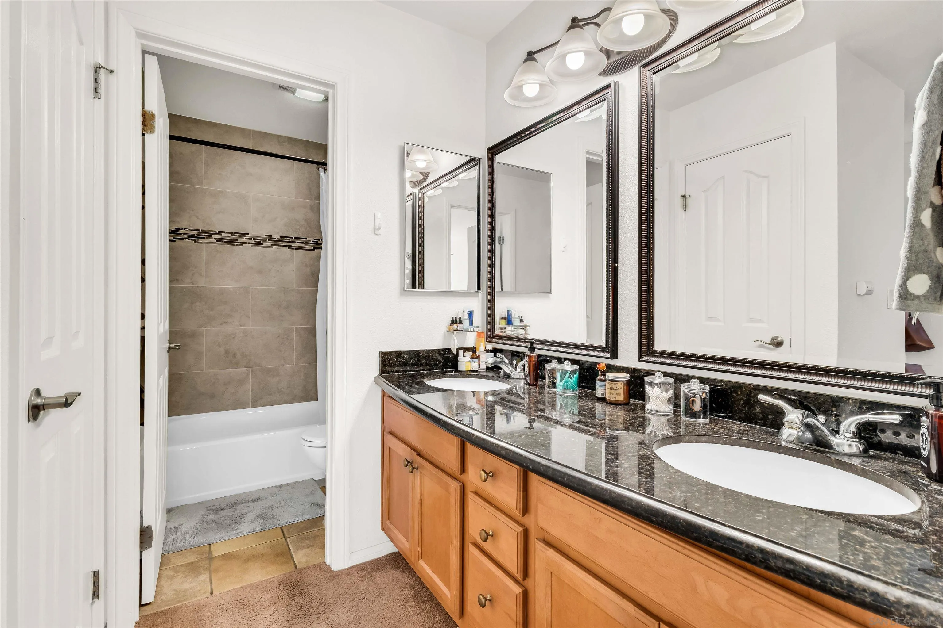 Photo #12: 260016606 Listing: Photo #12