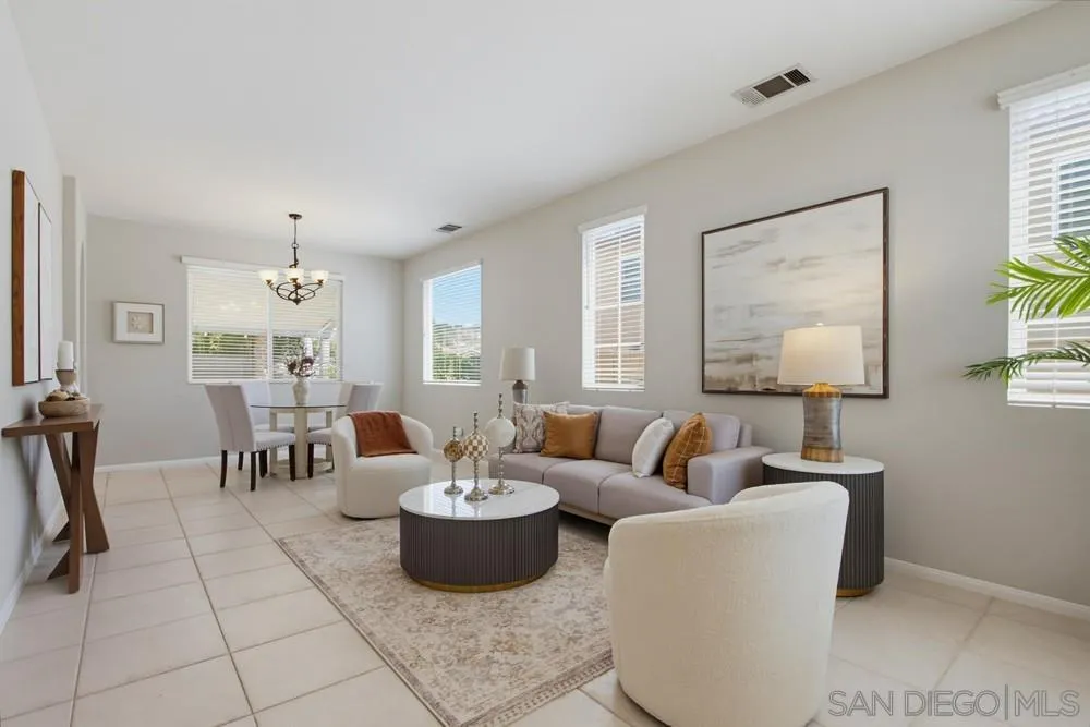 https://cdn.realtyfeed.com/cdn/127/260016607/00df233c3ebd0bb9d341184d4536476c.webp
