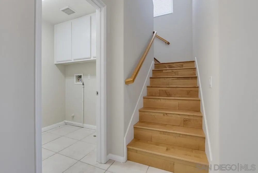 https://cdn.realtyfeed.com/cdn/127/260016607/1b657a987d4f1015e22ffe81ddff0032.webp