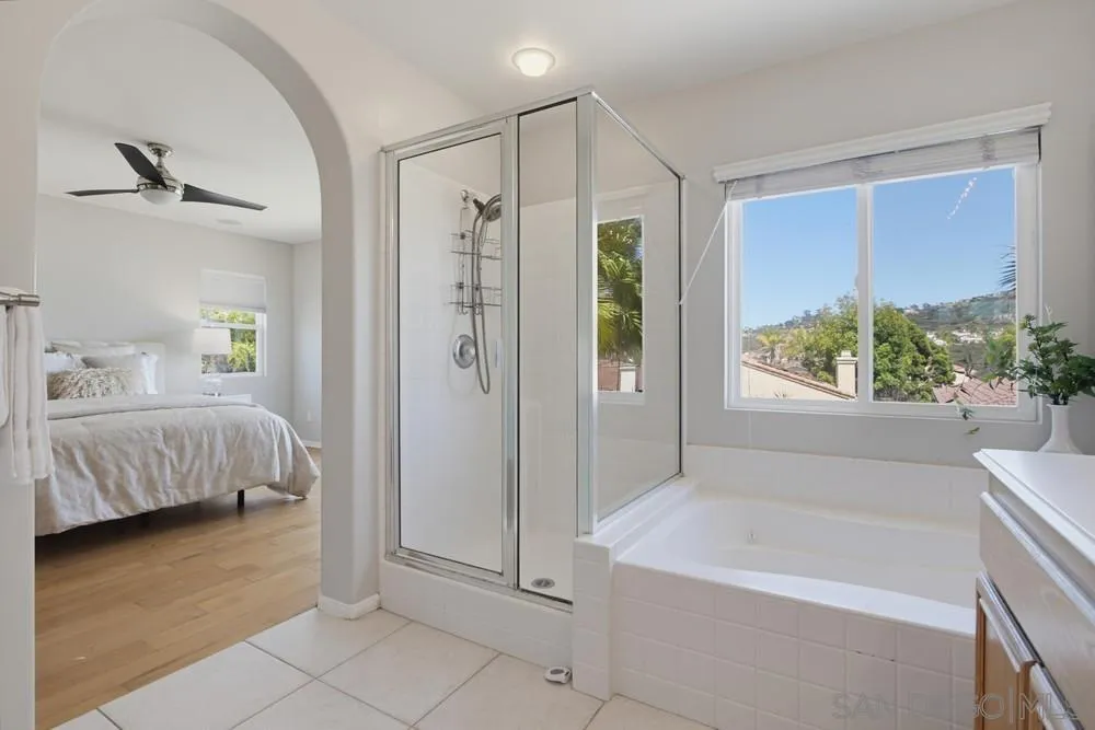https://cdn.realtyfeed.com/cdn/127/260016607/5f7cd716b5d8b29672e58bbe0c91b1f6.webp