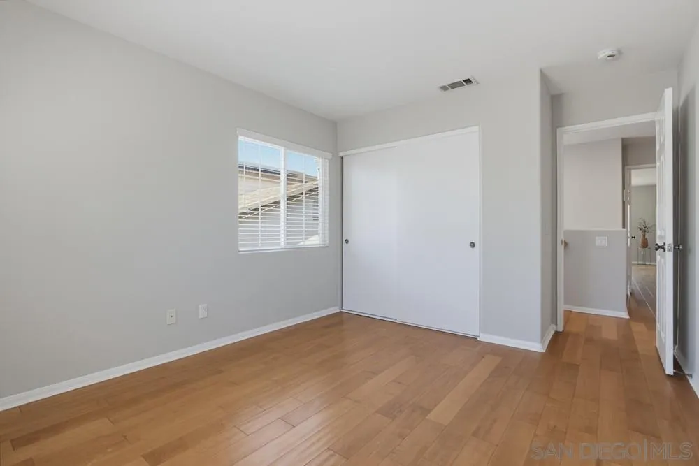 https://cdn.realtyfeed.com/cdn/127/260016607/6ce70af0bf5f89a8db3079b08d8abf28.webp