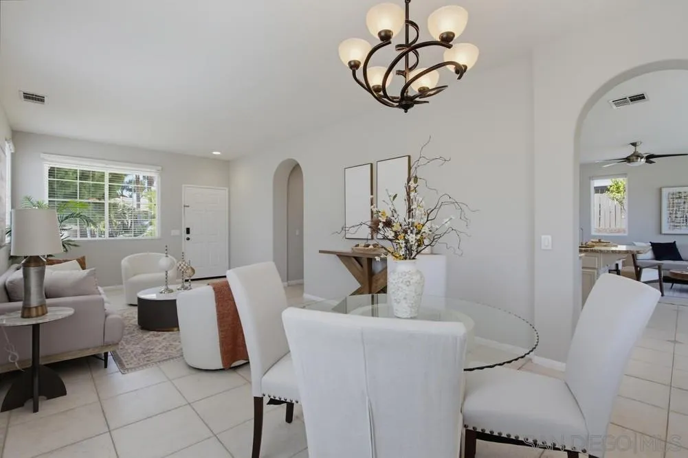 https://cdn.realtyfeed.com/cdn/127/260016607/7fac6fa9e6099f1e743fcf9298ece52a.webp