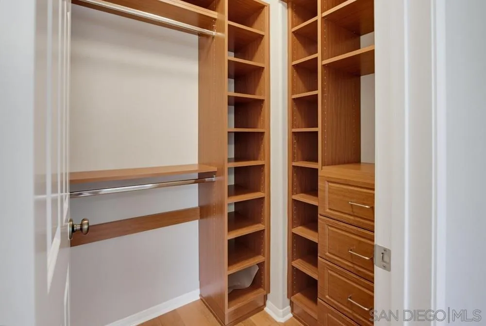 https://cdn.realtyfeed.com/cdn/127/260016607/9e16663f12771577a54d1b6bc05aee2d.webp
