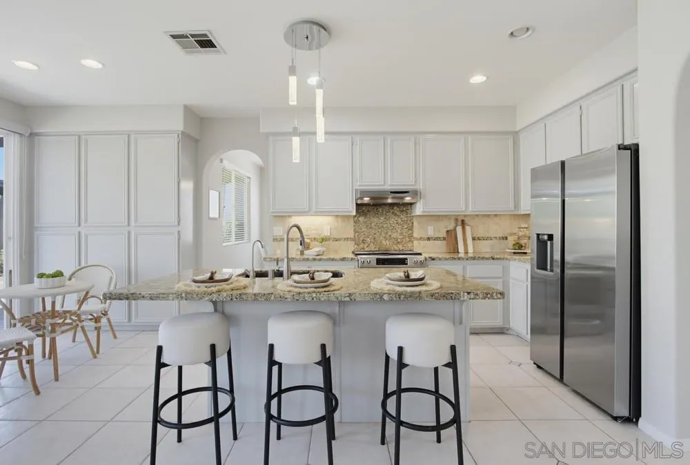 https://cdn.realtyfeed.com/cdn/127/260016607/a31ae2da1c6e89367177978a43674533.webp
