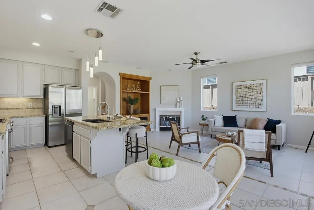 https://cdn.realtyfeed.com/cdn/127/260016607/eccd572d5bf285cd087fedcd7c58da71.webp
