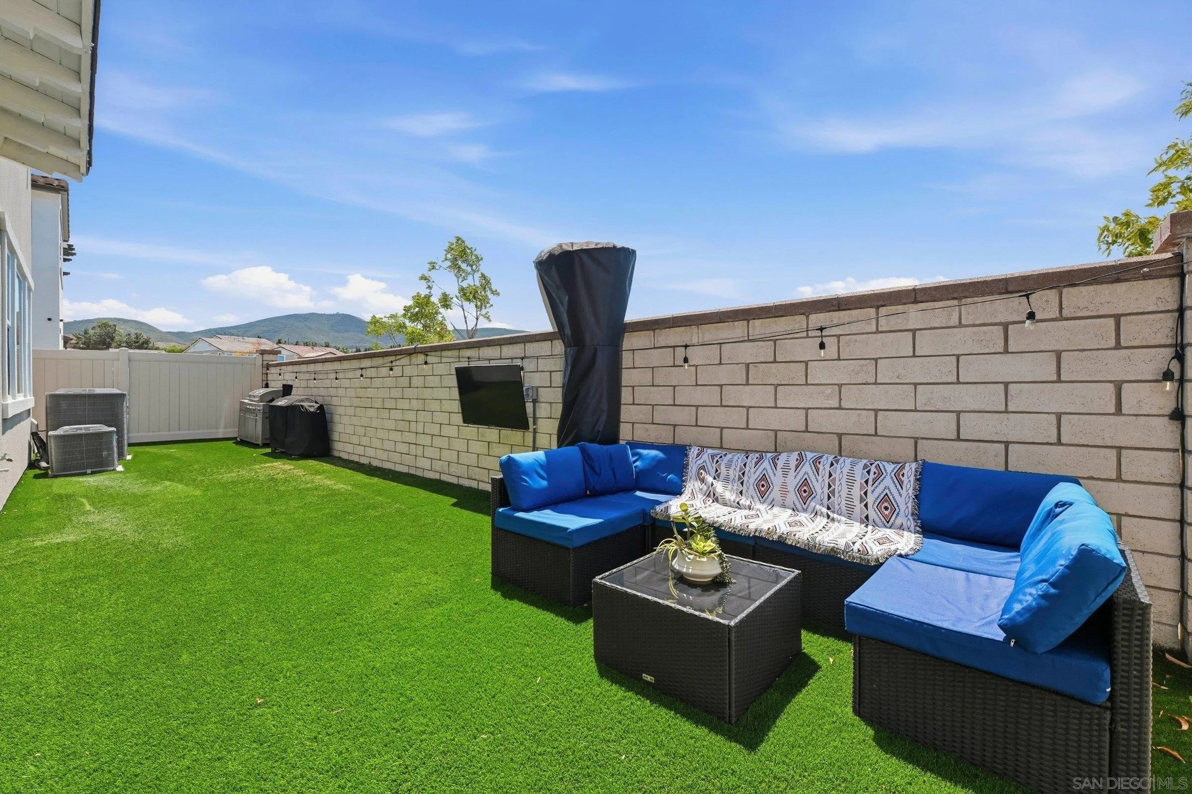 https://cdn.realtyfeed.com/cdn/127/260016610/6f2585745597f797c08476055597e294.webp