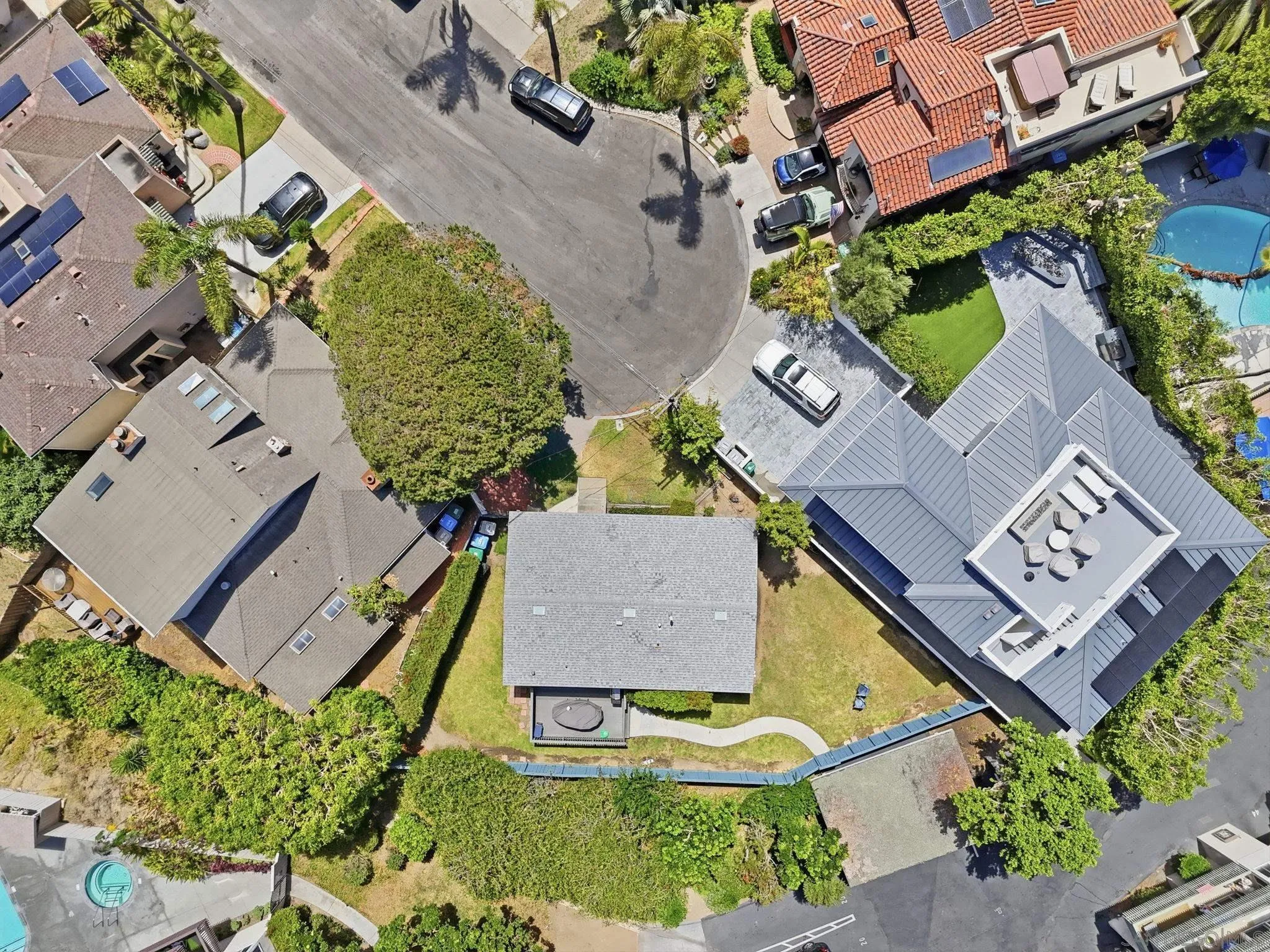 https://cdn.realtyfeed.com/cdn/127/260016611/9f12276307bc2e978c08ec3ce548aabc.webp
