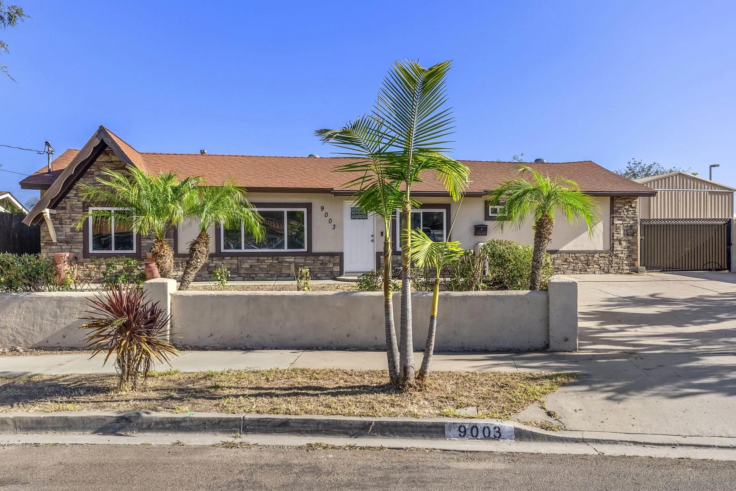 https://cdn.realtyfeed.com/cdn/127/260016612/0249095e2466086ddbc001e20aa36631.webp