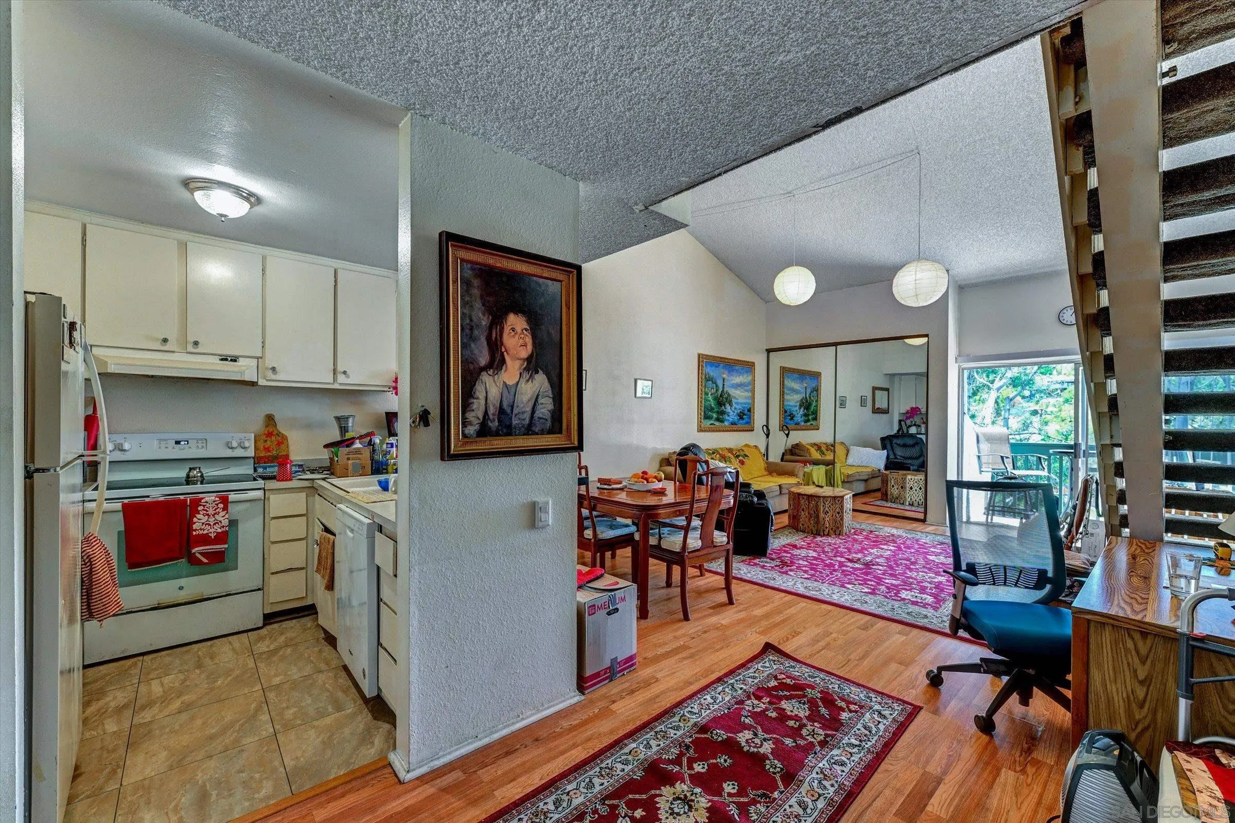 Photo #7: 260016615 Listing: Photo #7