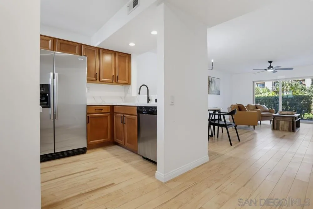 Photo #11: 260016620 Listing: Photo #11