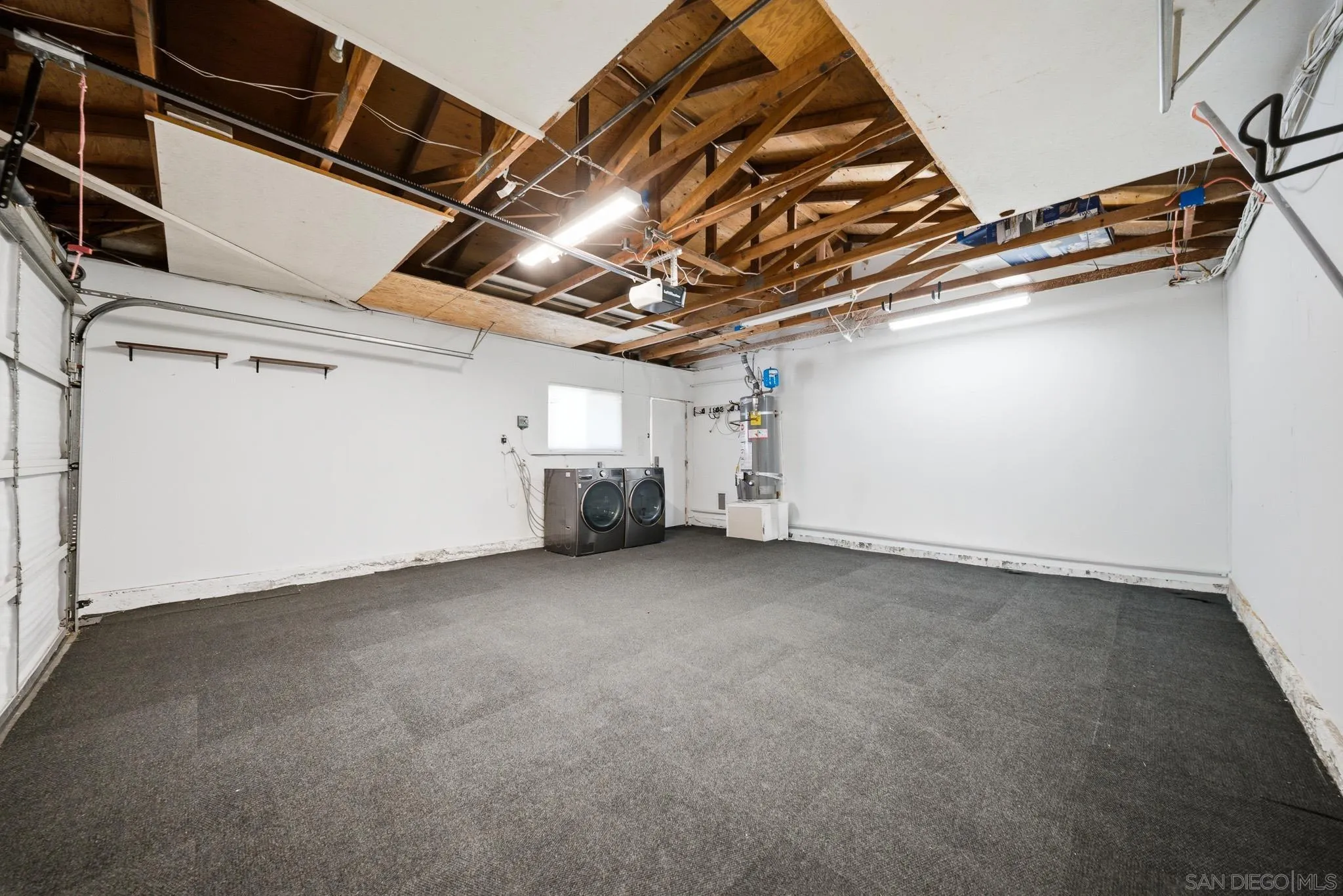 https://cdn.realtyfeed.com/cdn/127/260016621/0f65a4bbe71323eeb4cbdb39170e388a.webp