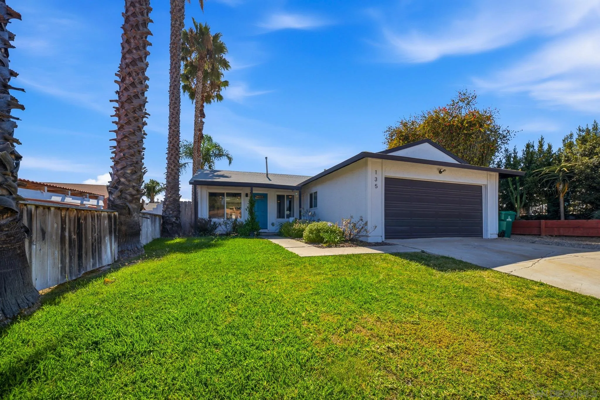 https://cdn.realtyfeed.com/cdn/127/260016621/8c735174f5a8aca53151ae96e428d324.webp