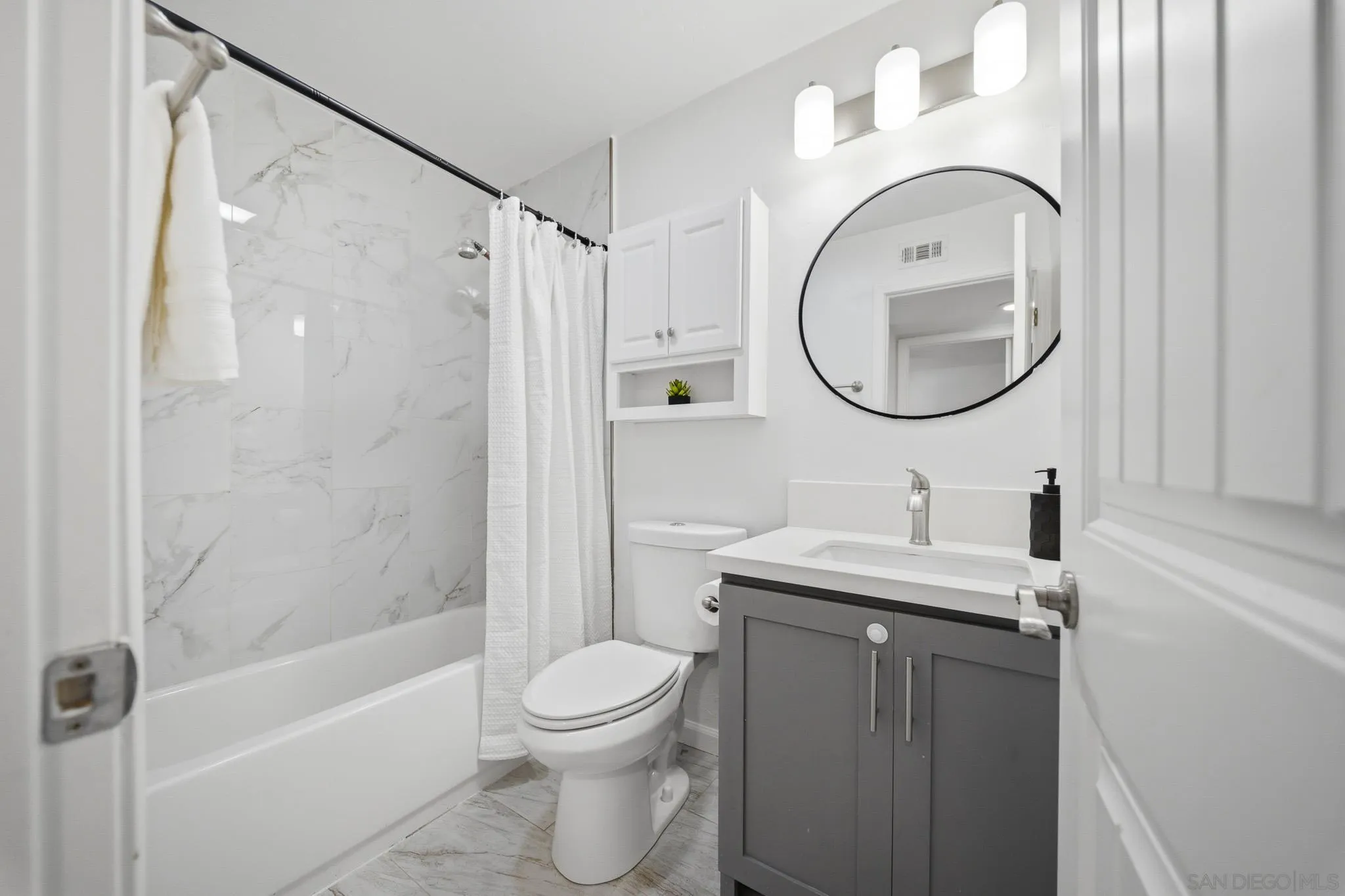 https://cdn.realtyfeed.com/cdn/127/260016621/d7abd1fd98561d828d735ee3c3b05622.webp