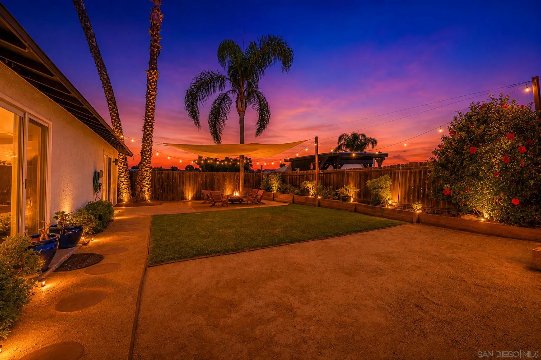 https://cdn.realtyfeed.com/cdn/127/260016621/e267328f84ddda2a82f90b8c56014f28.webp