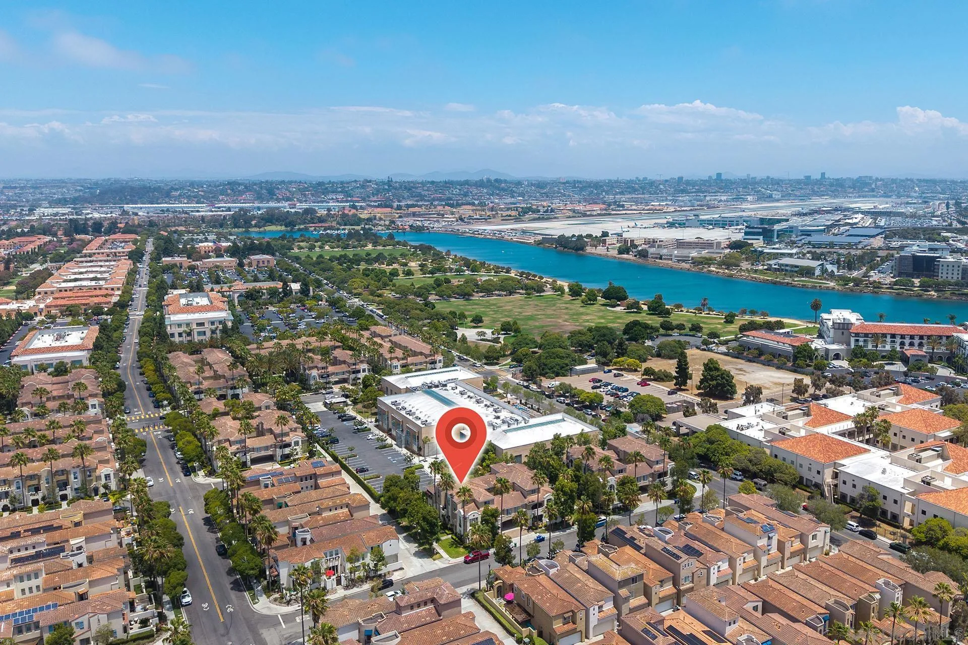 https://cdn.realtyfeed.com/cdn/127/260016624/0fbecf7c17e885f1d03c5f962c3ef610.webp