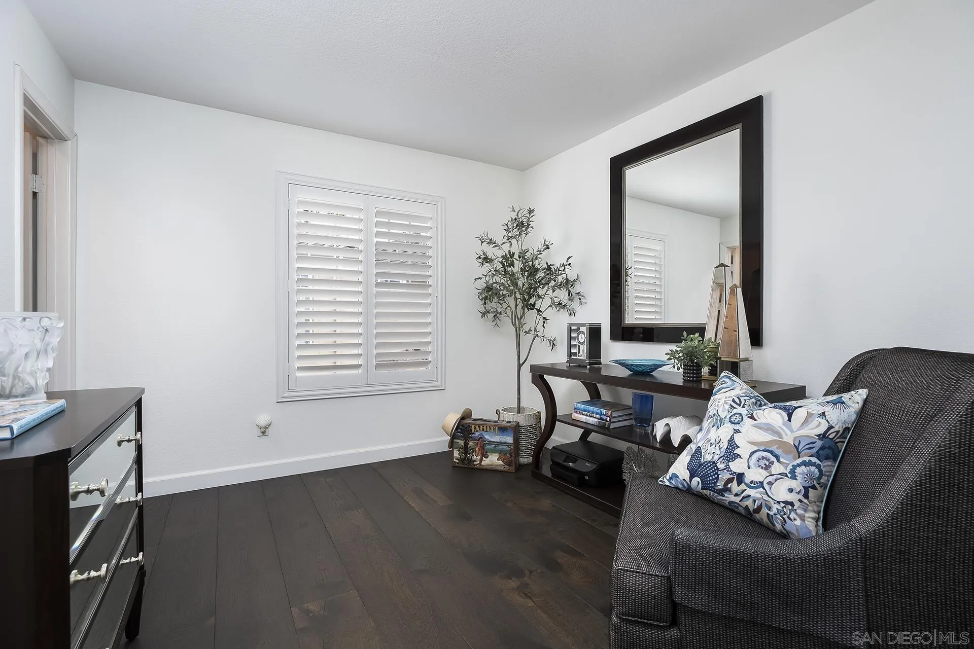 https://cdn.realtyfeed.com/cdn/127/260016624/302ddf9dec298f4d21ec2f2fb5a544f9.webp