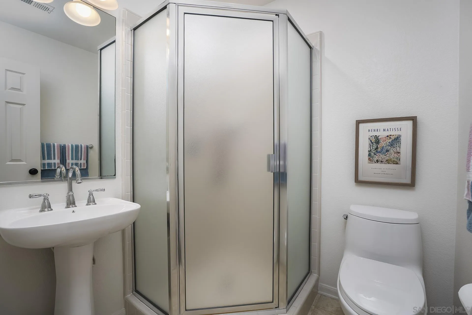 https://cdn.realtyfeed.com/cdn/127/260016624/5b7205bc93fc3e4d51b26f85b060ca43.webp