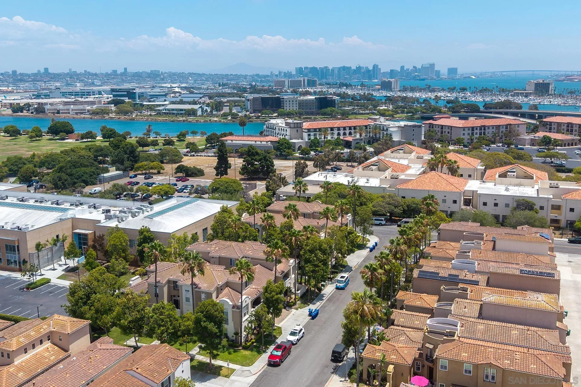 https://cdn.realtyfeed.com/cdn/127/260016624/82b6e3c20dc5c74701e8960a22098e58.webp
