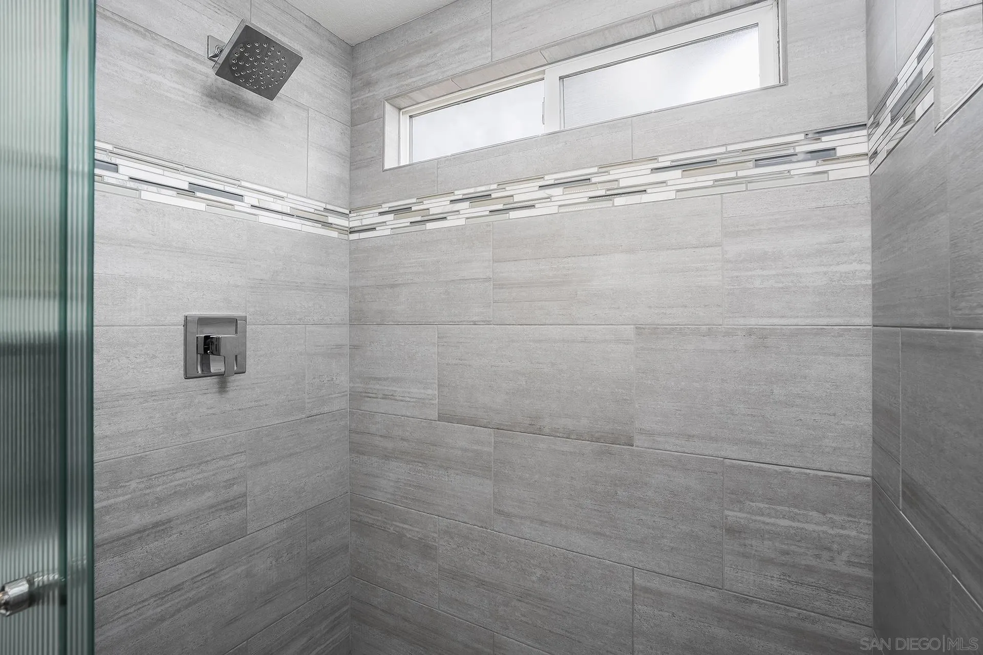 https://cdn.realtyfeed.com/cdn/127/260016624/b5ef9db2e2f5b79979b25ecab662258b.webp