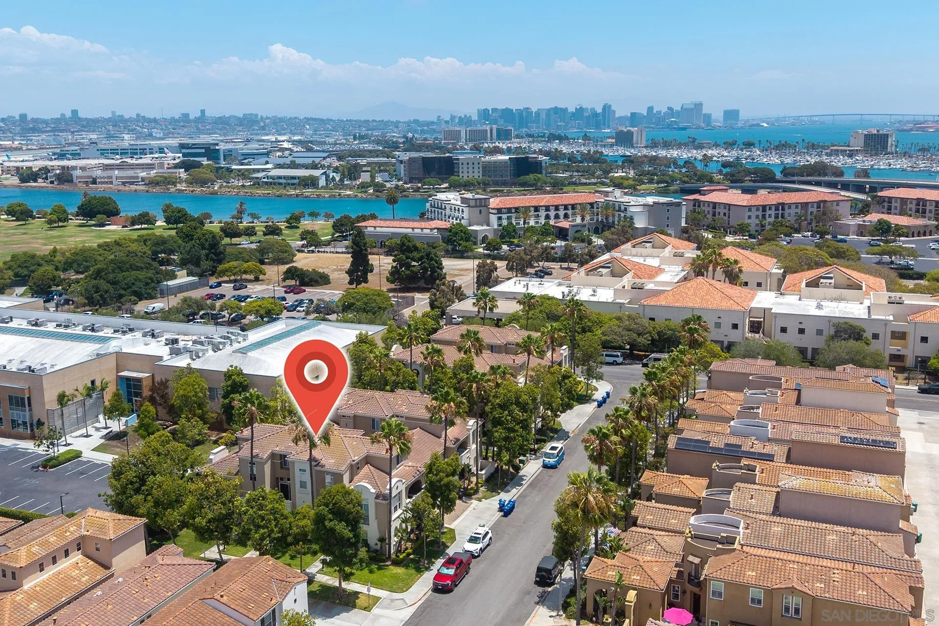 https://cdn.realtyfeed.com/cdn/127/260016624/d4ca0bf0fe8bef3aca5411e4afb0e27f.webp
