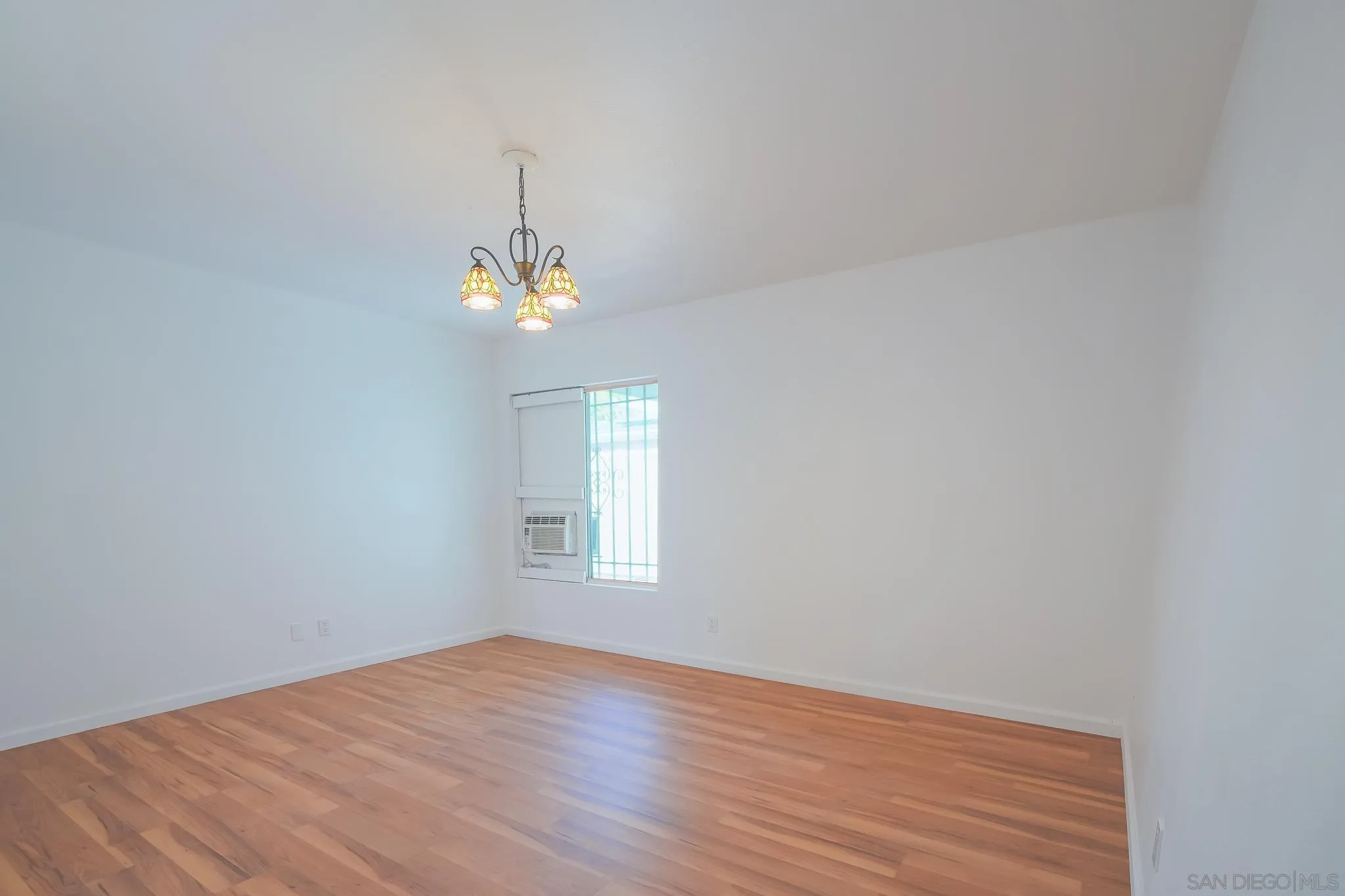 https://cdn.realtyfeed.com/cdn/127/260016629/7781ade751ca261fb7d7c3050c9d6f55.webp