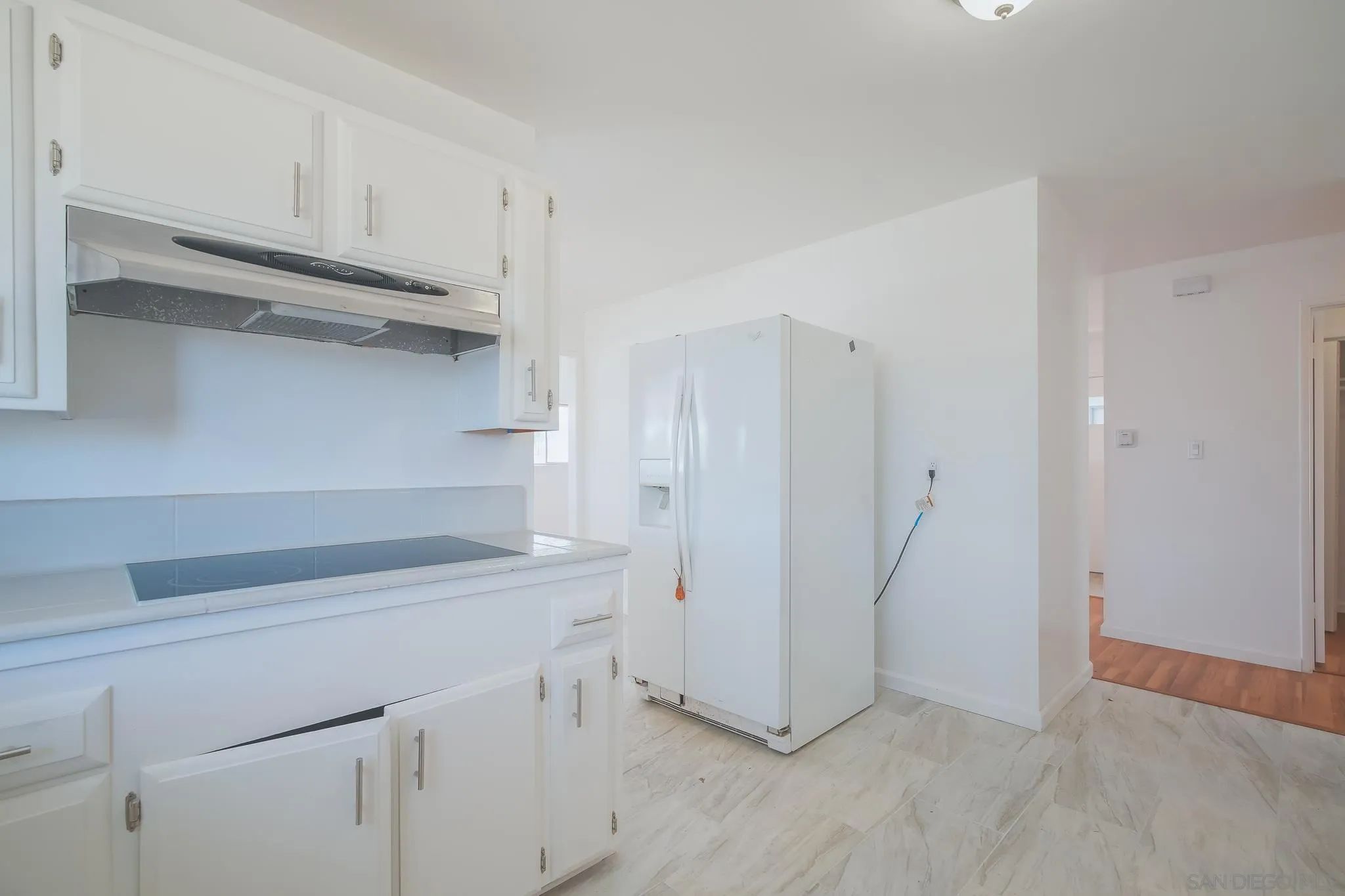 https://cdn.realtyfeed.com/cdn/127/260016629/f6d8f9e94b723d4e9d97af38828da101.webp