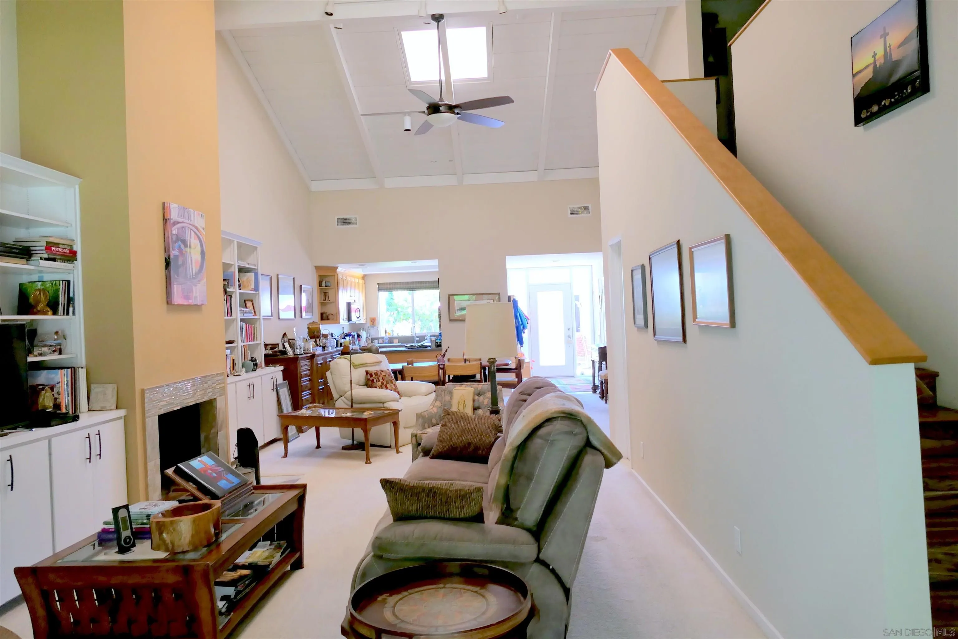 https://cdn.realtyfeed.com/cdn/127/260016630/468757702dd319b82616affc7967ef22.webp