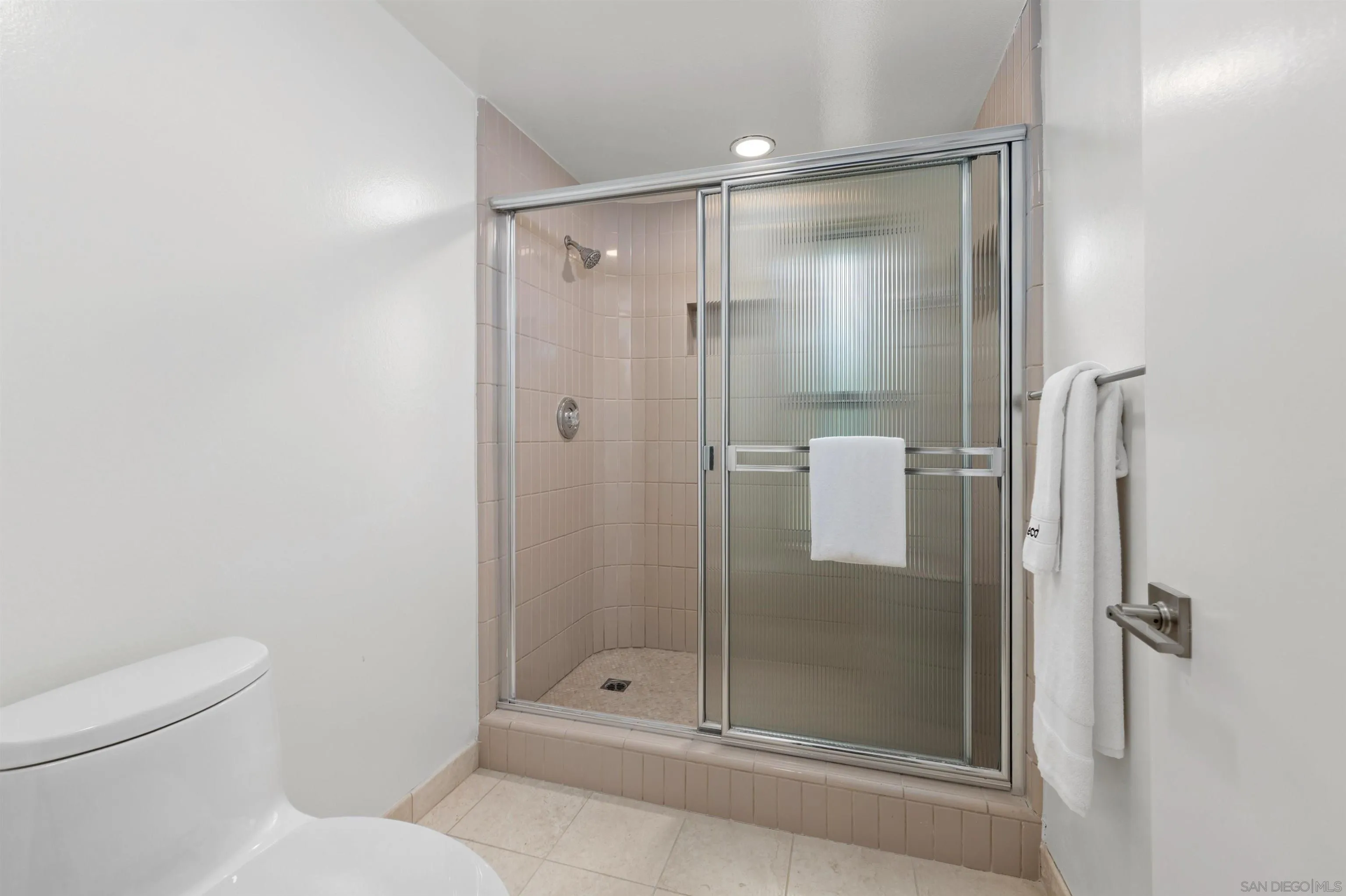 Photo #13: 260016632 Listing: Photo #13