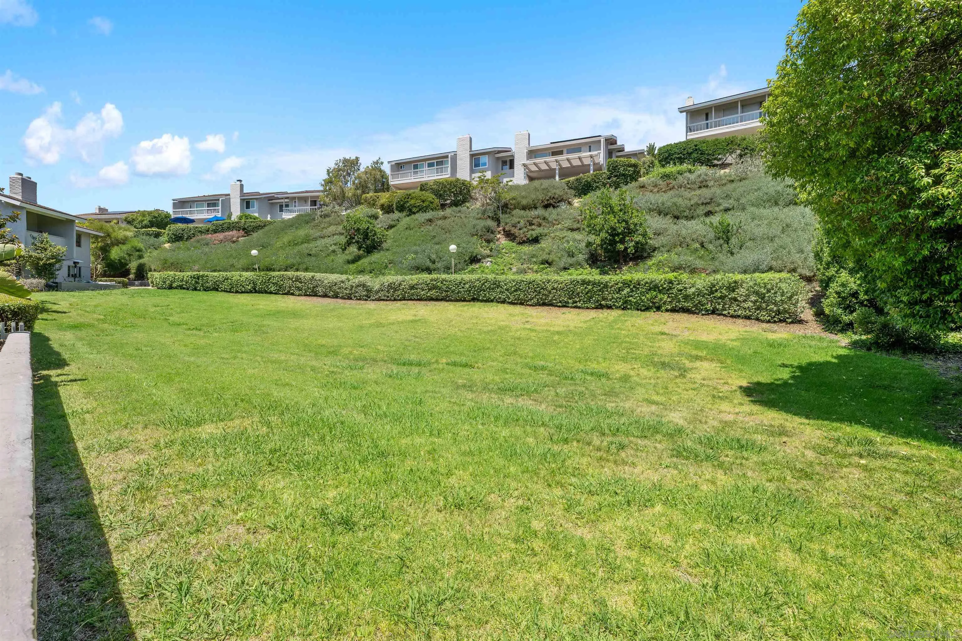 Photo #27: 260016632 Listing: Photo #27