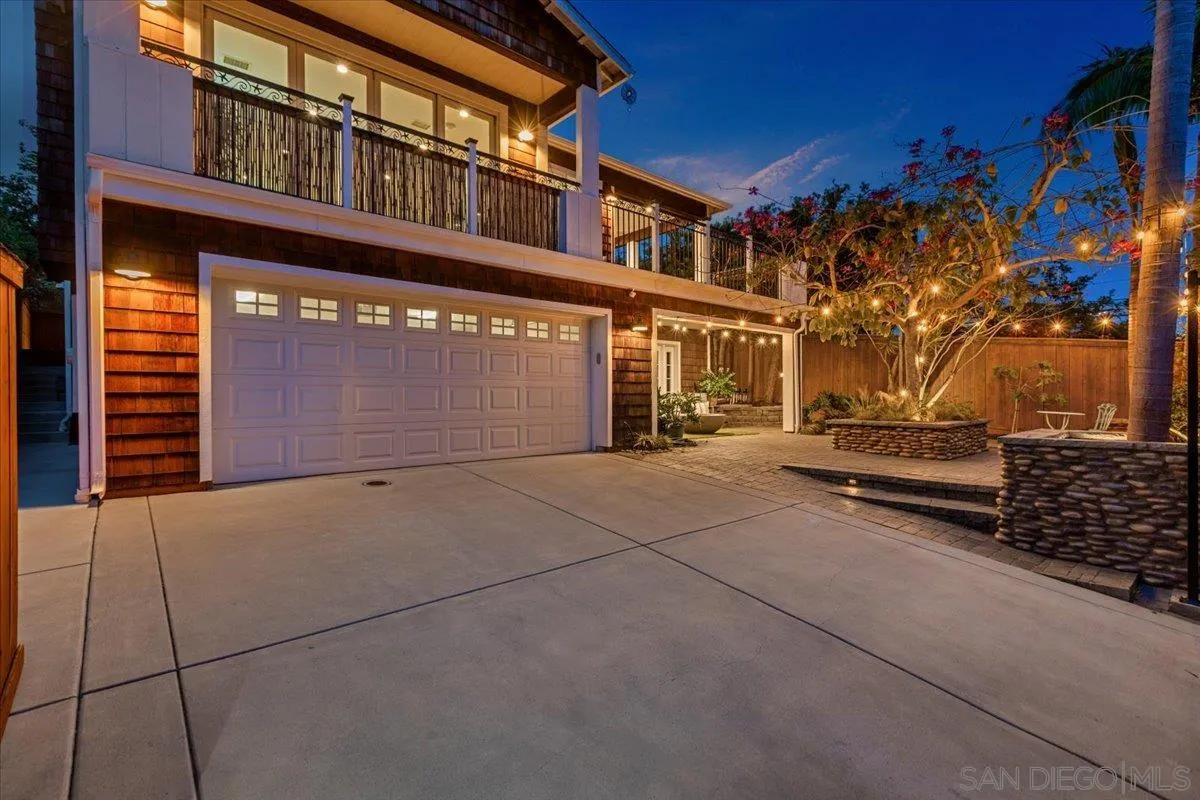 https://cdn.realtyfeed.com/cdn/127/260016634/13b88aef93fc6dcb8662b8927447c1e5.webp