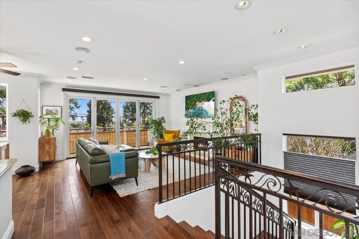 https://cdn.realtyfeed.com/cdn/127/260016634/f6d53aff50f2911d0ed40a3b85a9d0b7.webp