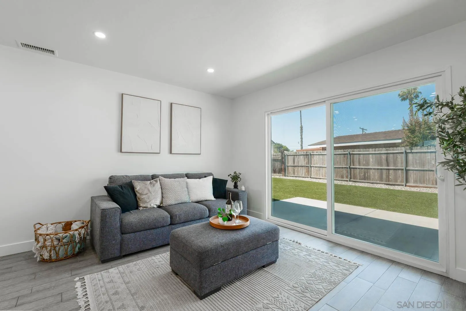 https://cdn.realtyfeed.com/cdn/127/260016641/9f89f60f765ec7c594bd298e65a16a6c.webp