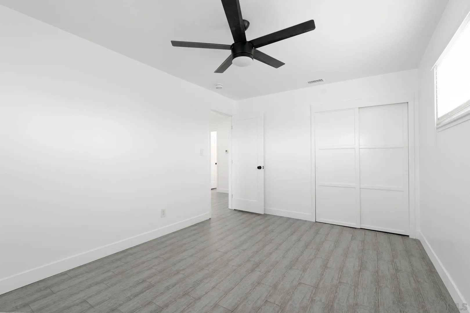 https://cdn.realtyfeed.com/cdn/127/260016641/a34fb47482cf682fcff80fa9ba7cf833.webp