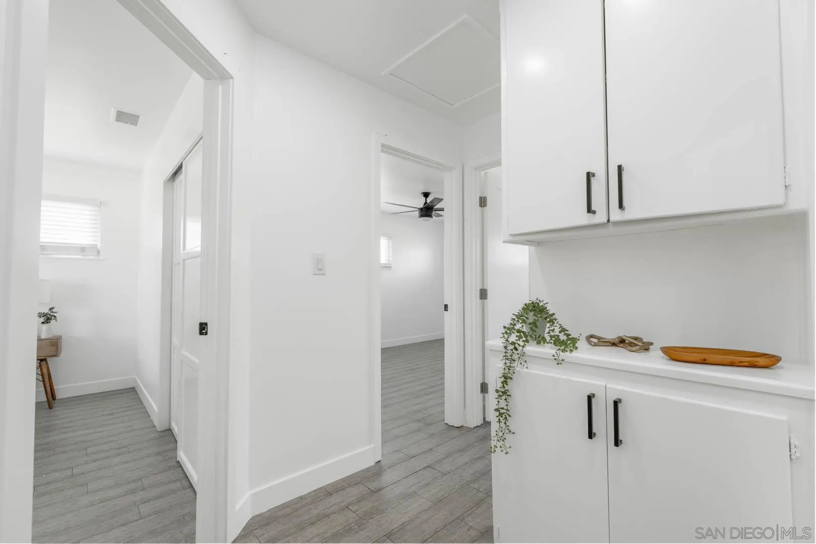 https://cdn.realtyfeed.com/cdn/127/260016641/b24896ab16d28cad11dbba0929387c66.webp
