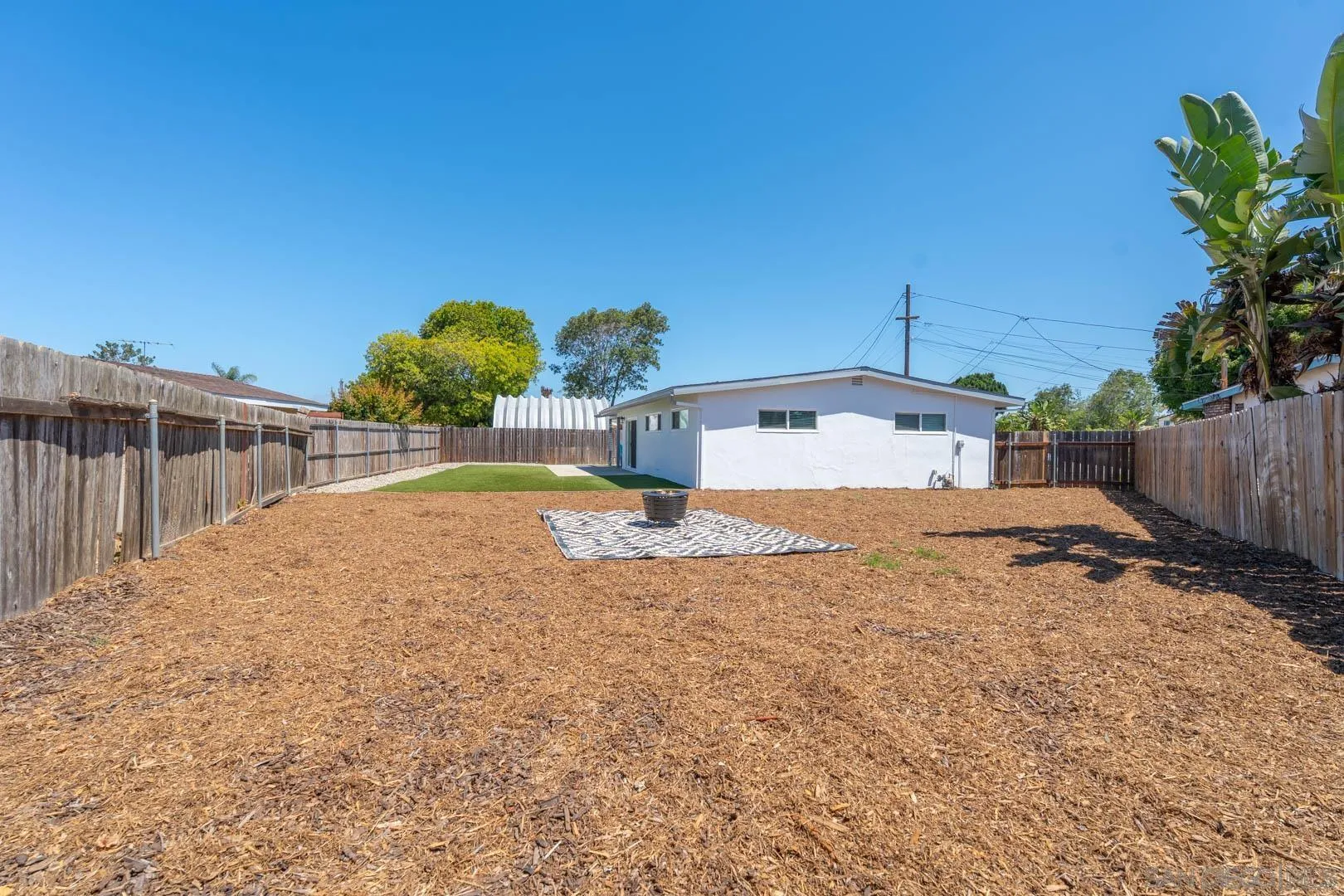 https://cdn.realtyfeed.com/cdn/127/260016641/f197b7199fa2722cd9f222fc92a978f1.webp