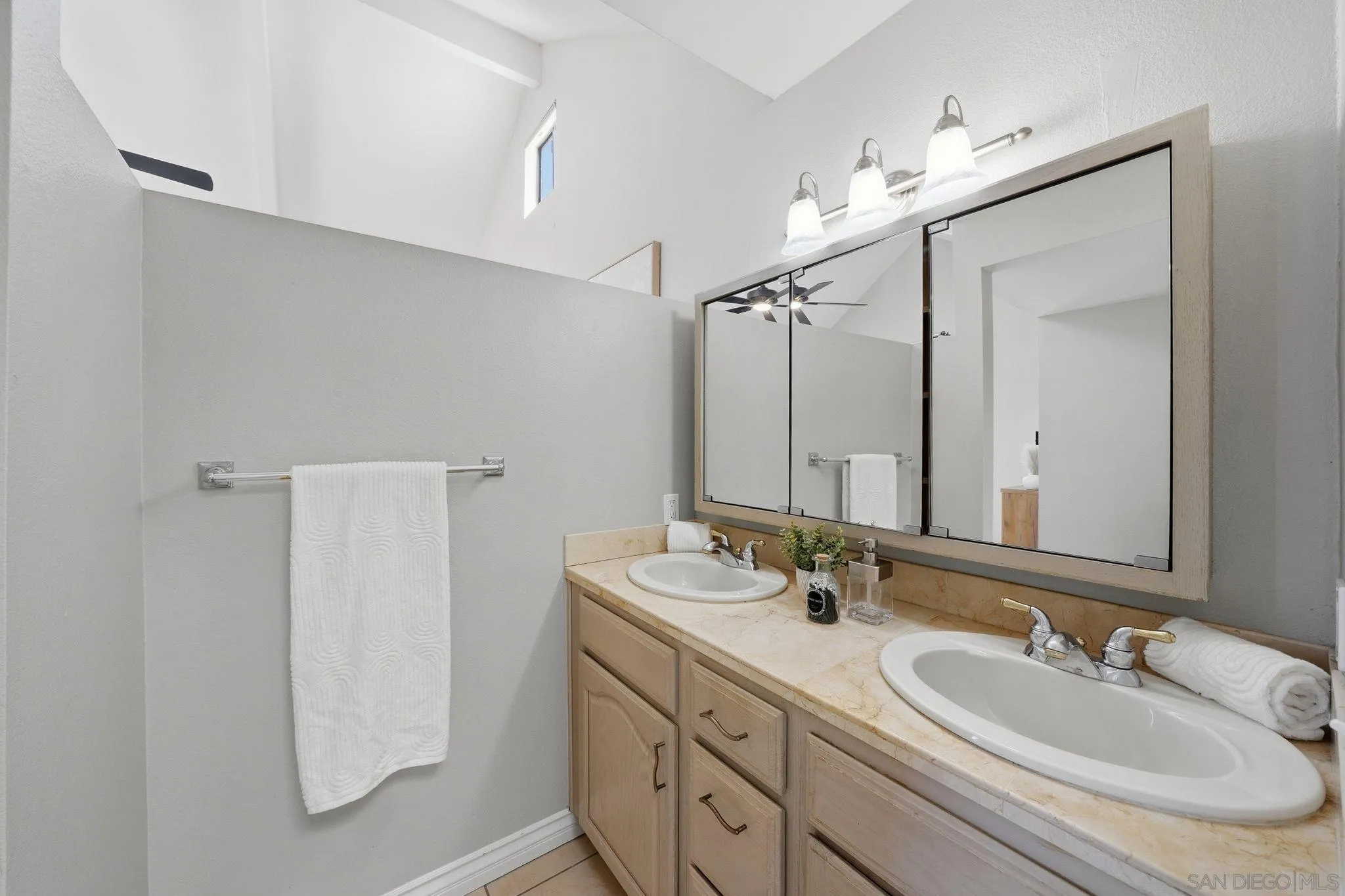 Photo #27: 260016642 Listing: Photo #27