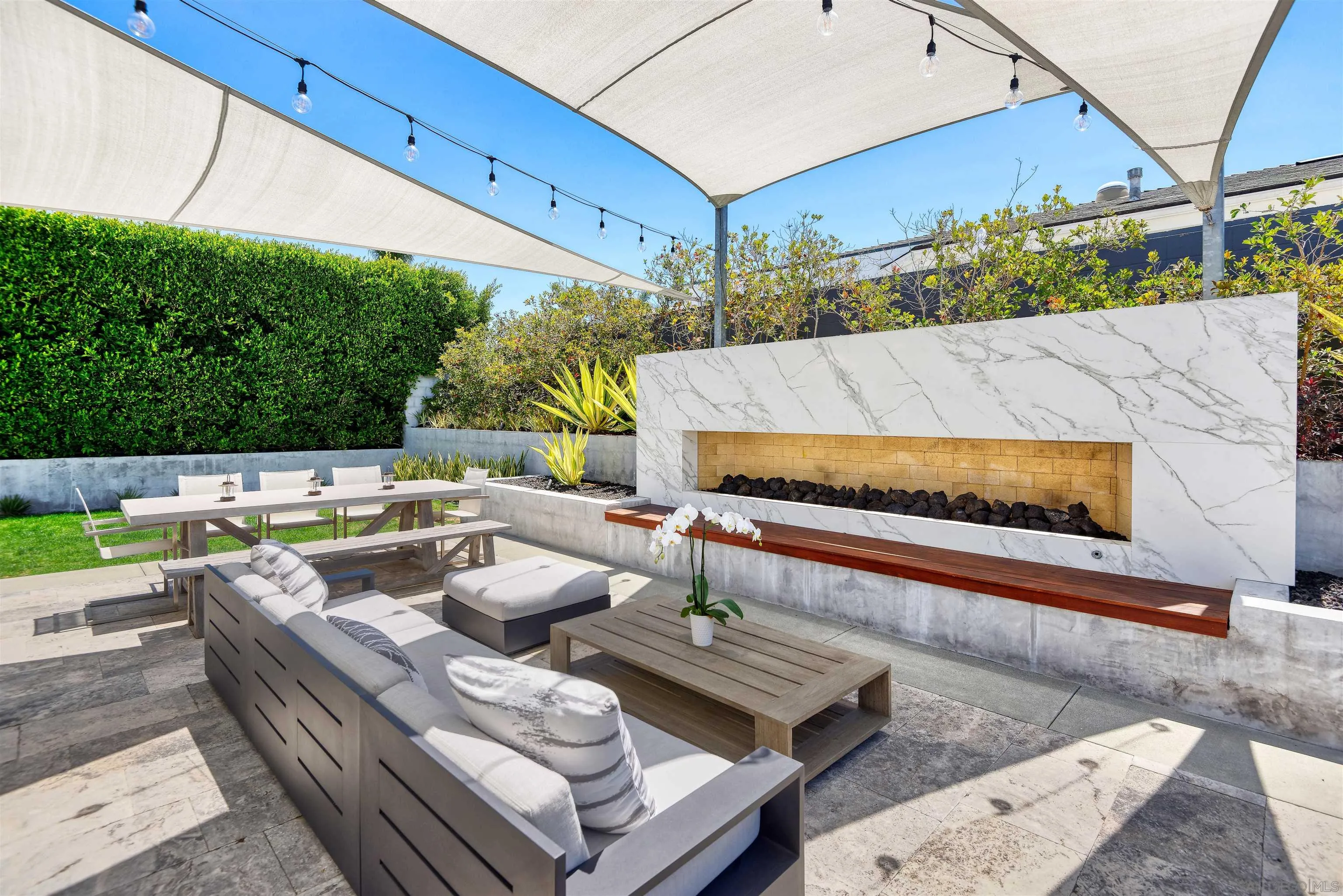 https://cdn.realtyfeed.com/cdn/127/260016643/297f2747e0dbc61bd9ed2564f199cf66.webp
