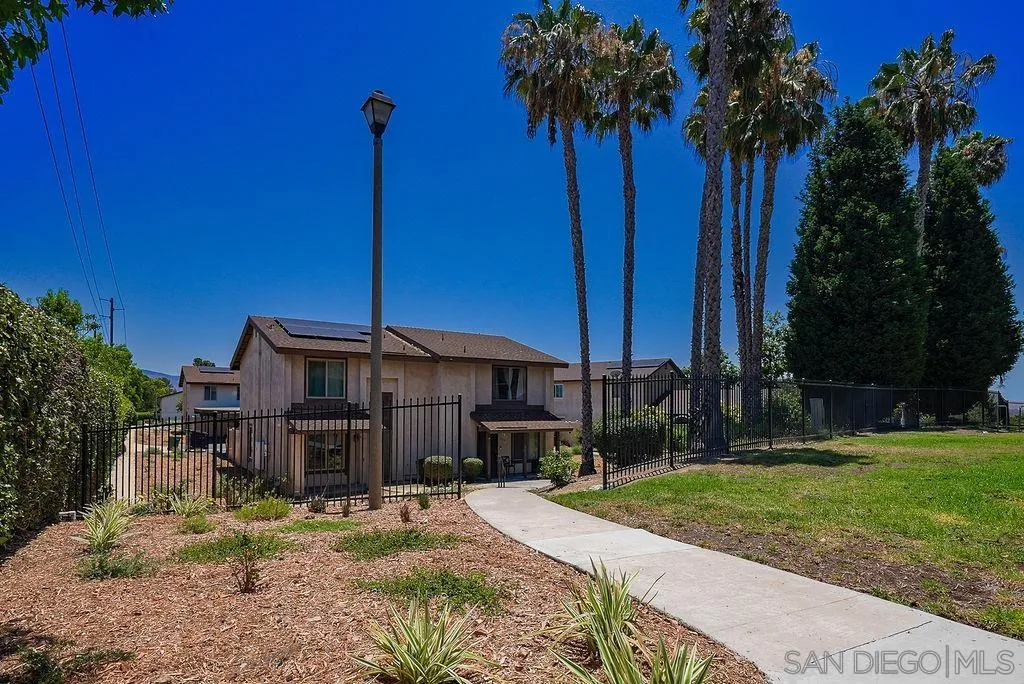 https://cdn.realtyfeed.com/cdn/127/260016646/03806fbc75a463113d790e6c56977740.webp