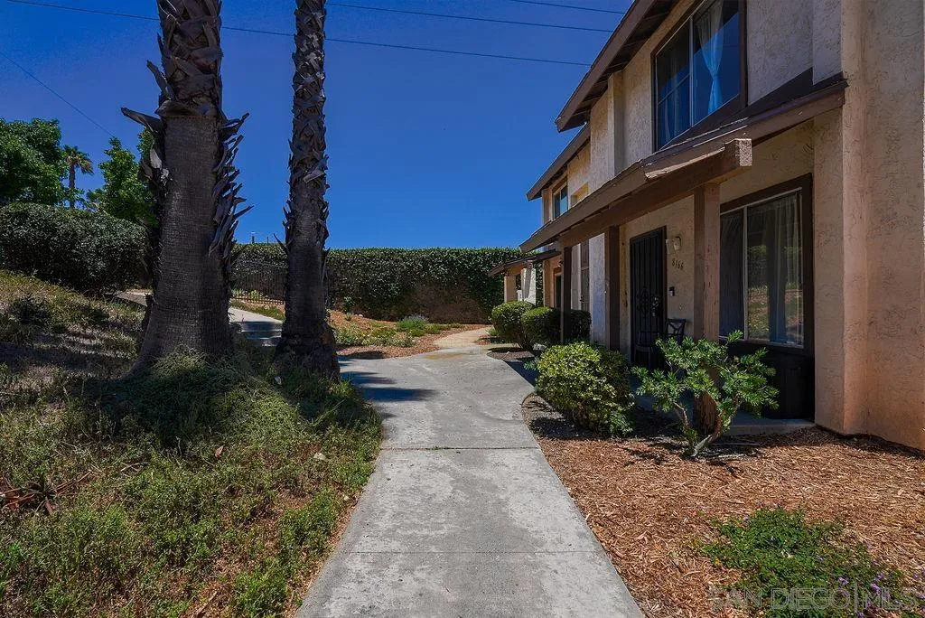 https://cdn.realtyfeed.com/cdn/127/260016646/15585821420bd335f375681f29c87d37.webp