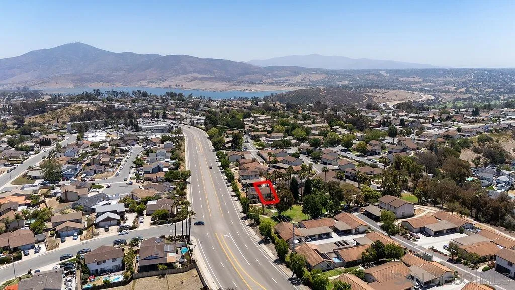 https://cdn.realtyfeed.com/cdn/127/260016646/458129f674cd1ad8372f7d54090c1b42.webp