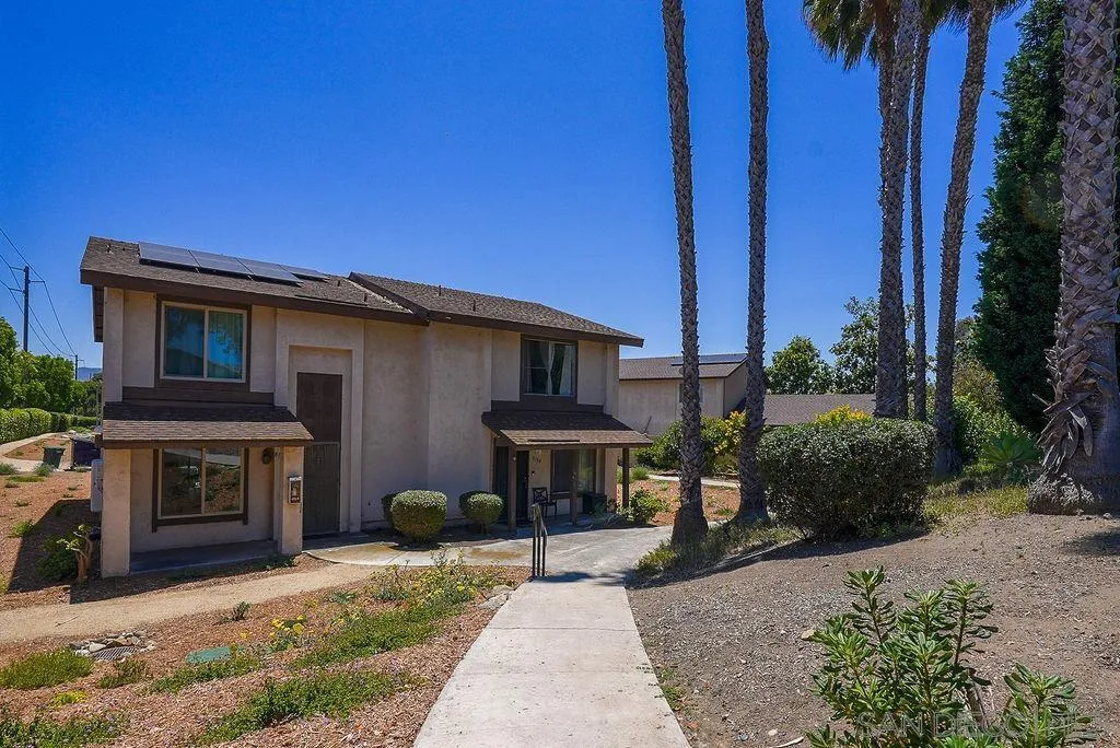 https://cdn.realtyfeed.com/cdn/127/260016646/6ab0c0a69c68265e2a1bfcea6f003130.webp