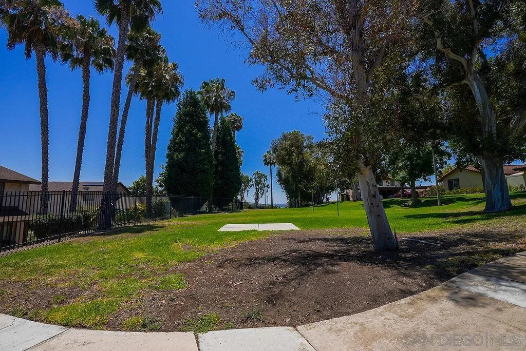 https://cdn.realtyfeed.com/cdn/127/260016646/a740e77cd3baf10237f9ce3d34c20fc5.webp