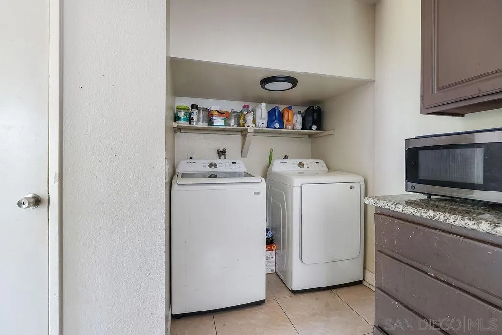 https://cdn.realtyfeed.com/cdn/127/260016646/ba2513088255d6f40ec6210cf9945a33.webp