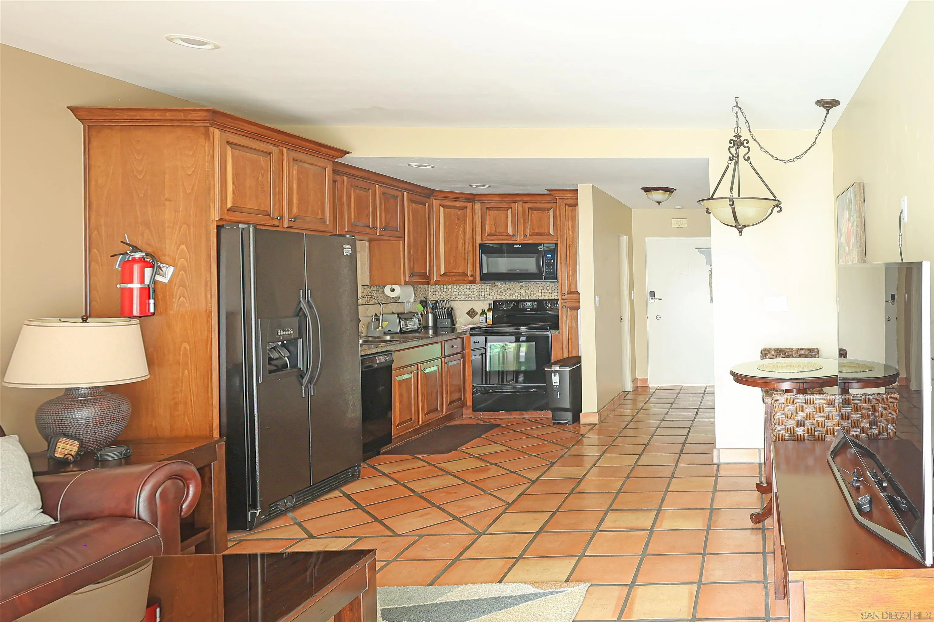 https://cdn.realtyfeed.com/cdn/127/260016648/6c9c5bd5616c4569f5269b2275a7ea66.webp