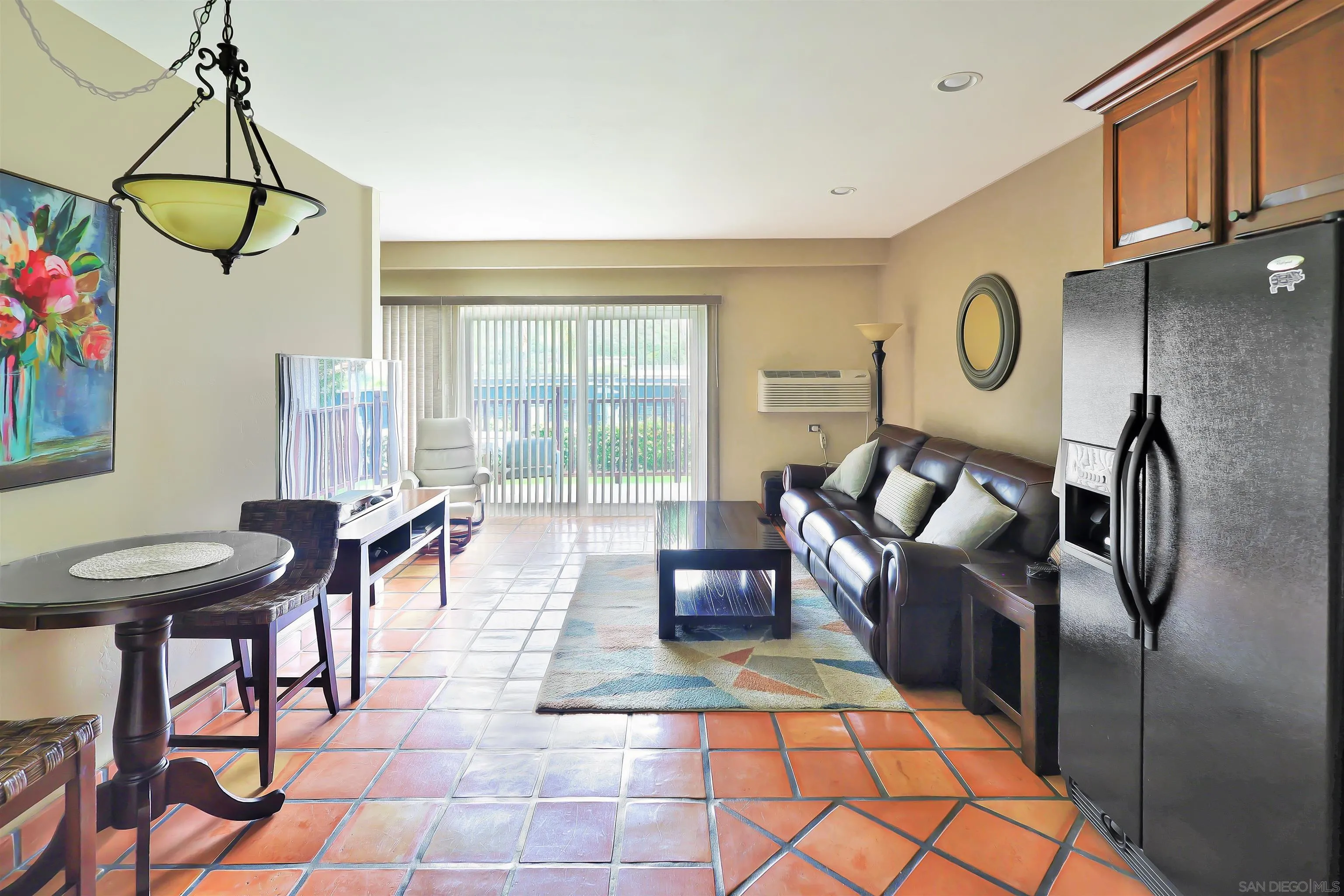 https://cdn.realtyfeed.com/cdn/127/260016648/8ab2a8be8f014dcb104a86eaccca15f6.webp