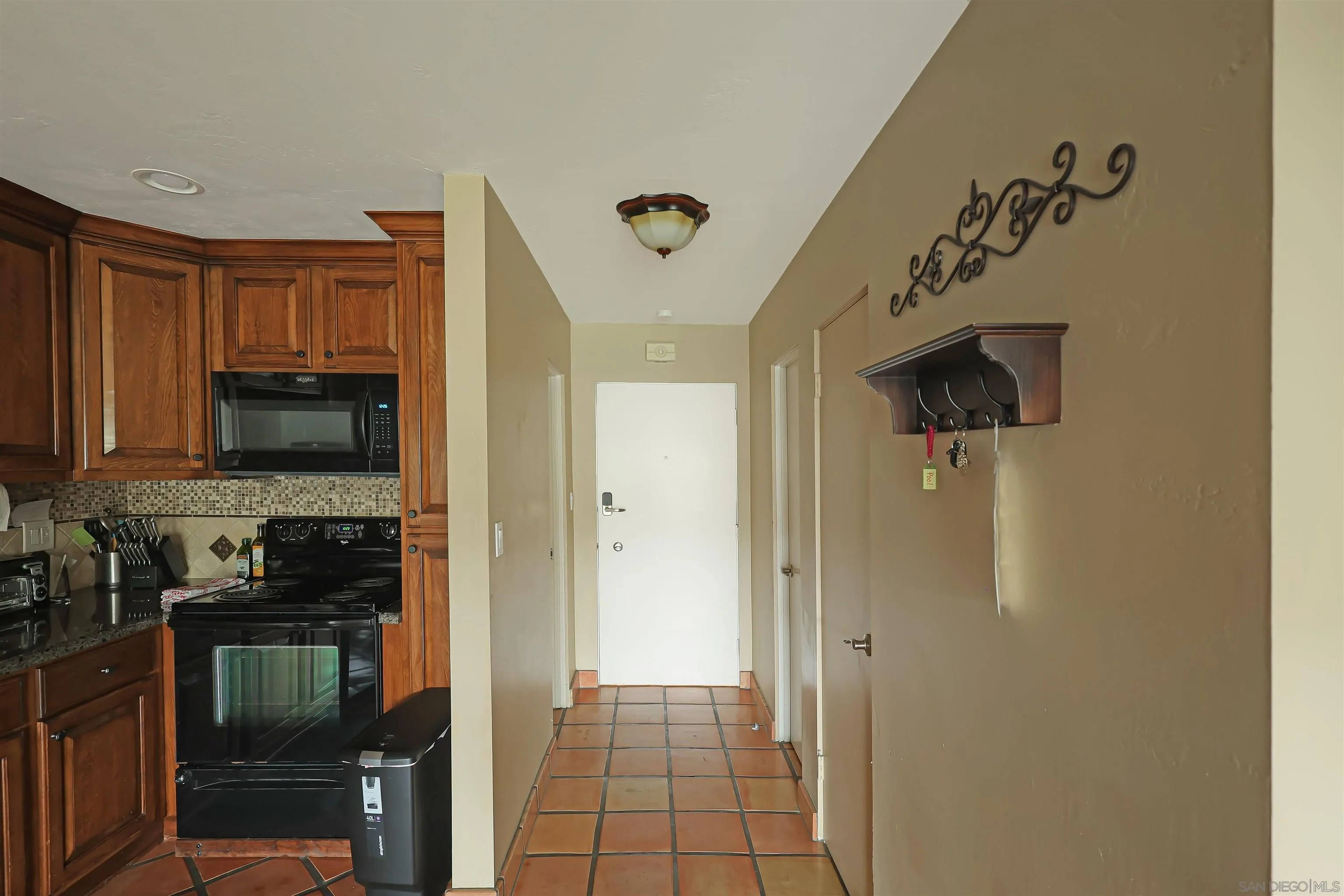 https://cdn.realtyfeed.com/cdn/127/260016648/a800ac28263fec5ec70731771c176085.webp